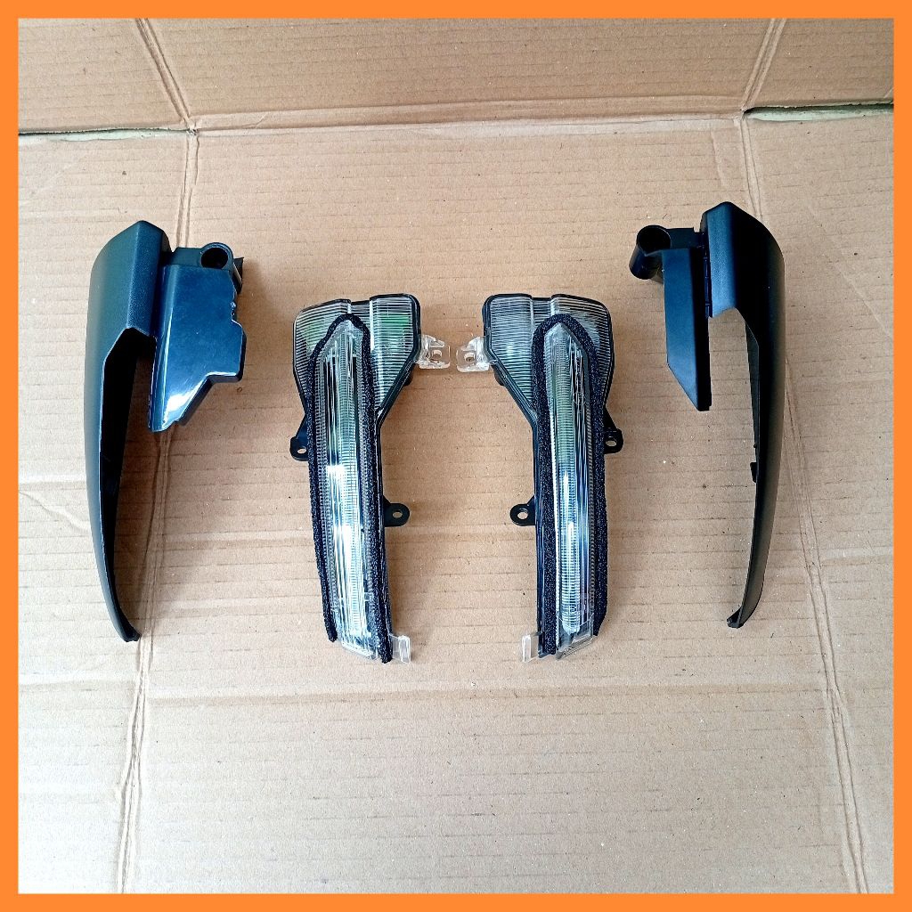 cover bawah spion plus lampu sein mobil Avanza, Xenia tahun 2019 2020 2021 2022