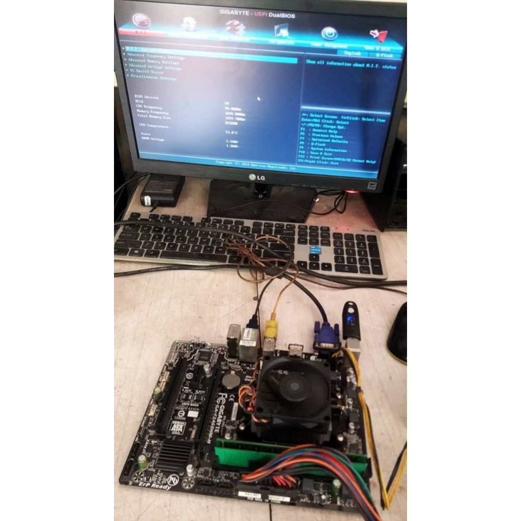 Motherboard Gigabyte Ga F2A68HM-H Rev 1.1 plus AMD A4-6300 Fan