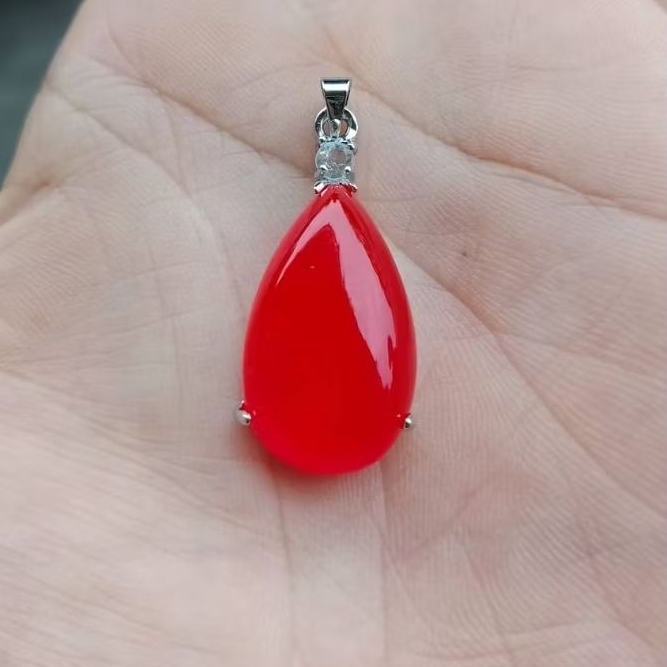 Liontin Bandul batu Giok Merah tetes air mata terbaru