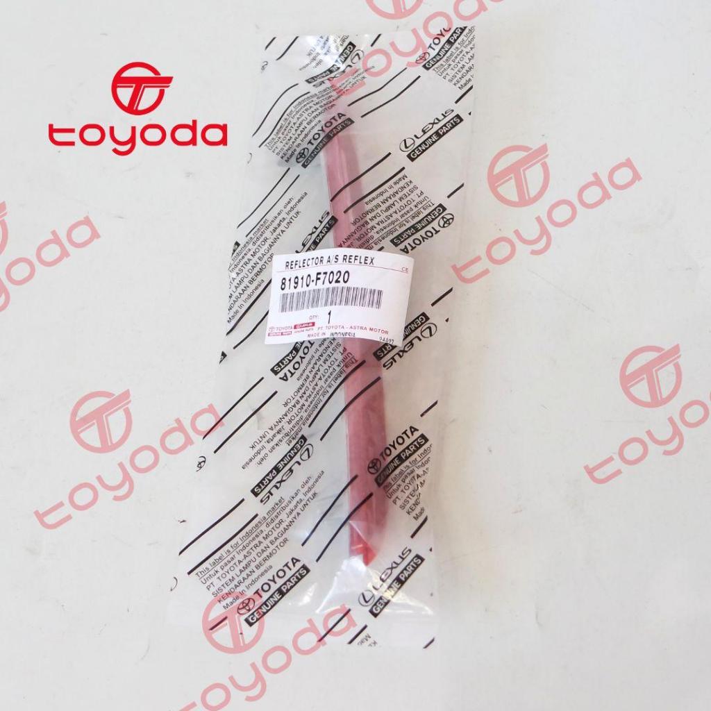 REFLEKTOR BUMPER/ INNOVA ZENIX