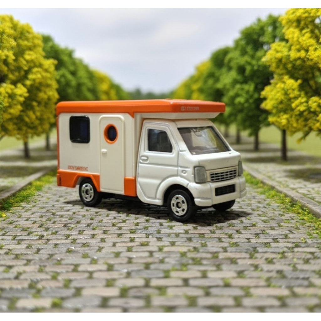 Diecast Suzuki carry tomica no.90 1:55 loose