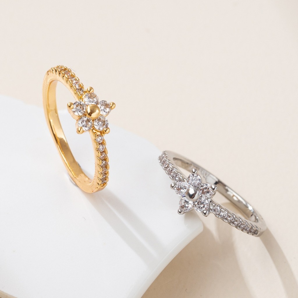 Cincin Mewah Titanium Anti Karat Wanita Emas Perak Berlian Perhiasan Imitasi Perhiasan Wanita