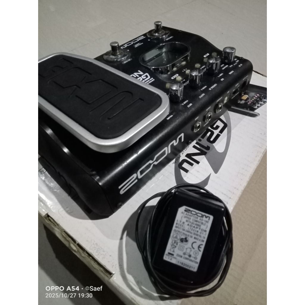 Efek Gitar Zoom G2.1Nu