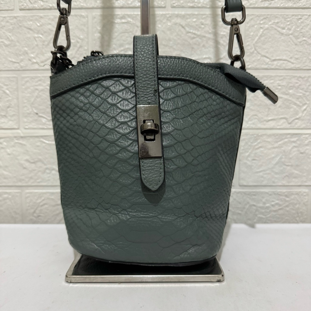 tas sling bag kulit. tas sling hp. tas selempang muat hp. tas . hijau tosca gelap