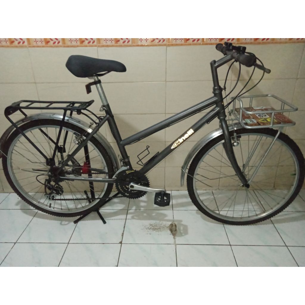 sepeda vintage lady bike commuter