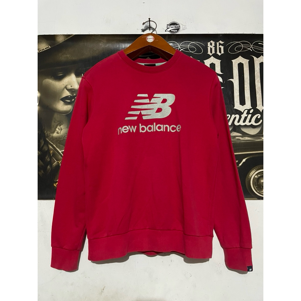crewneck new balance second