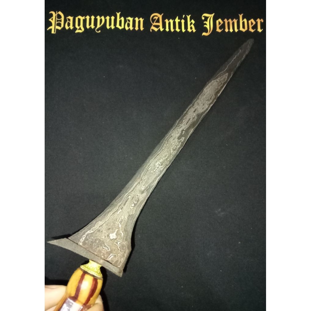 Keris Sepuh Pamor Rojo Gundolo
