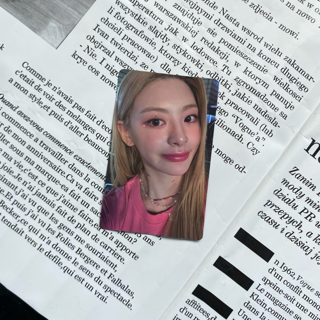 PC SEEUN STAYC BENE WEVERSE SHOP ALBUM WE NEED LOVE PINK IJO POB BENEFIT PHOTOCARD KPOP OFFICIAL PHO