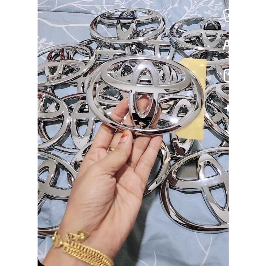 Toyota Emblem Logo Depan Original Toyota Agya Dan Rush/ Emblem Logo Depan Grill Grille Radiator Toyo