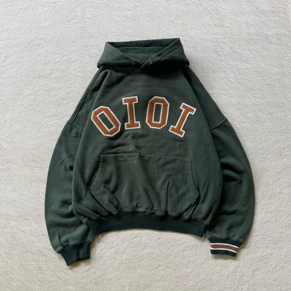 Hoodie OiOi 5252 Embroidery ( 63x63cm )