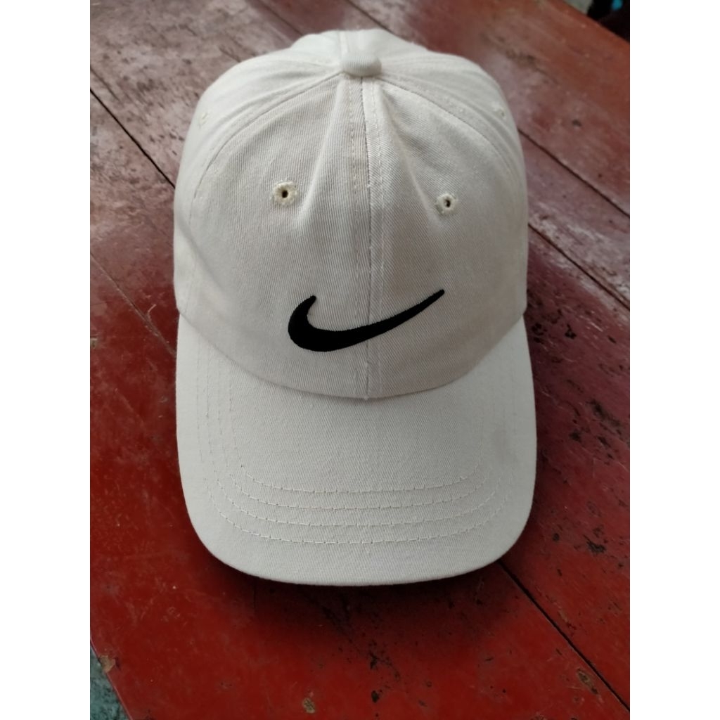 cap Nike Swoosh Broken White originalll