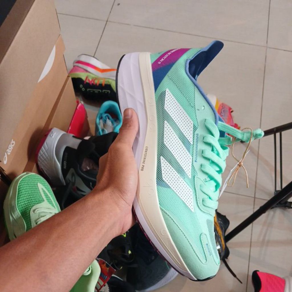 BOSTON 11 UK.37.39..43