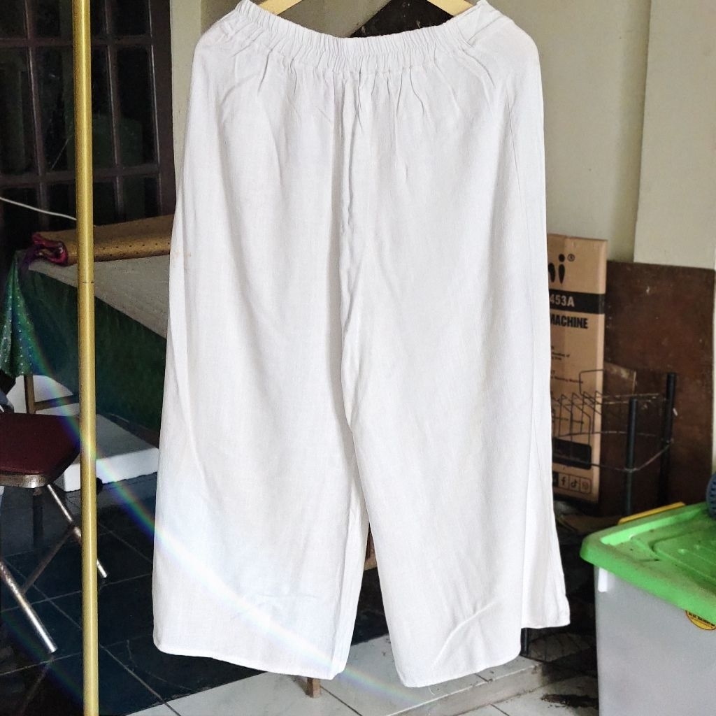 celana kulot putih wanita