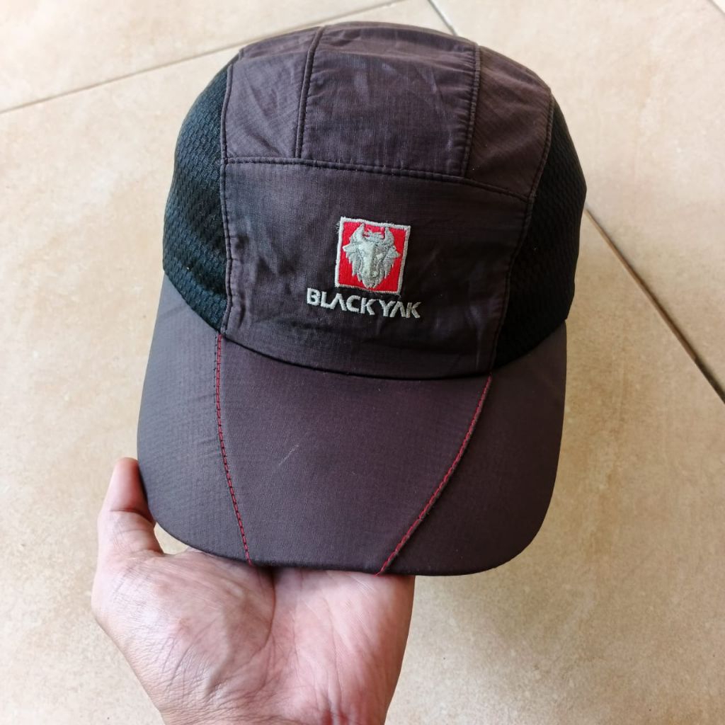 Topi Blackyak