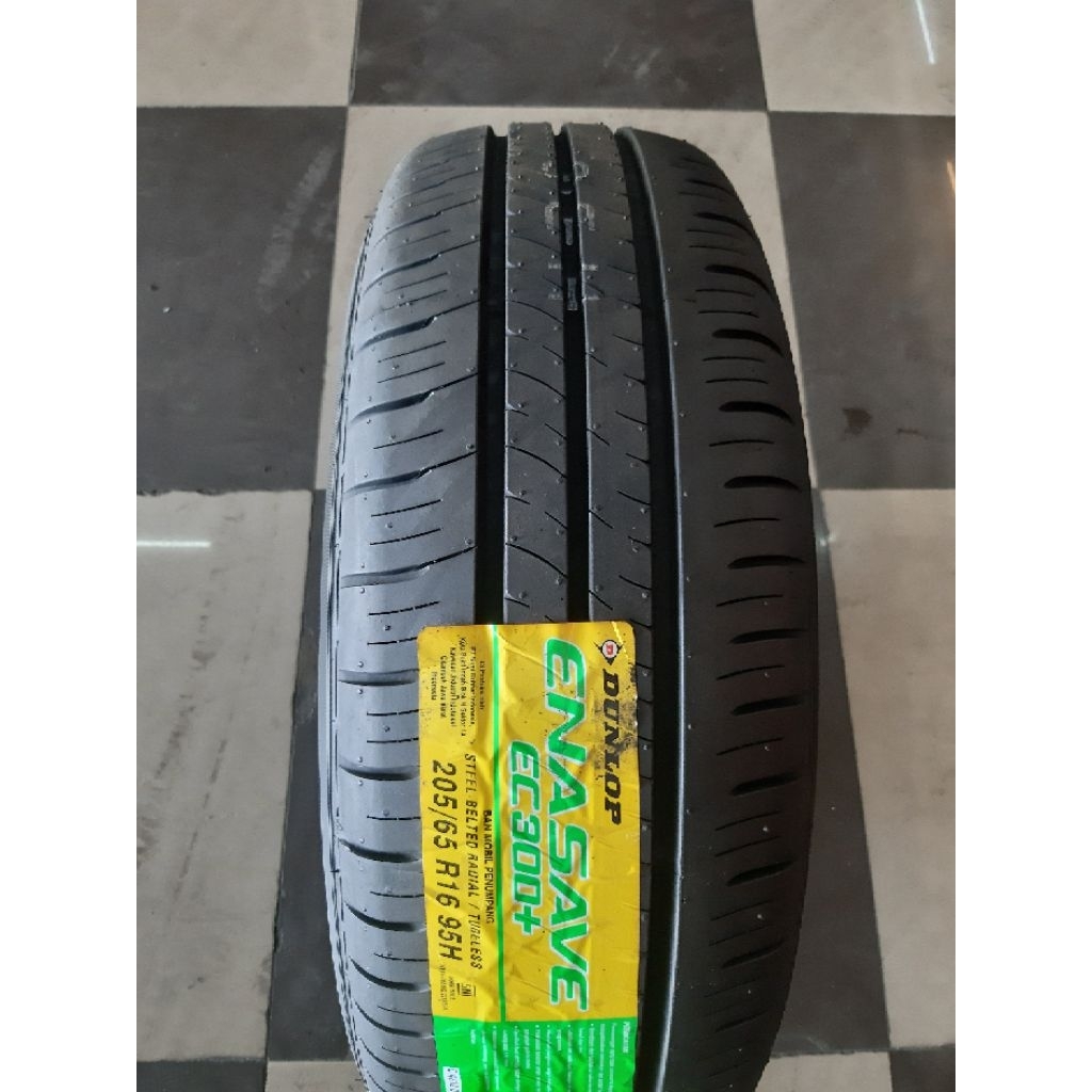 Ban Mobil Dunlop 205/65 R16 Enasave Tahun 2024