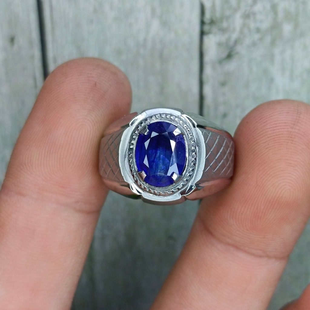 Batu blue sapphire tanzania