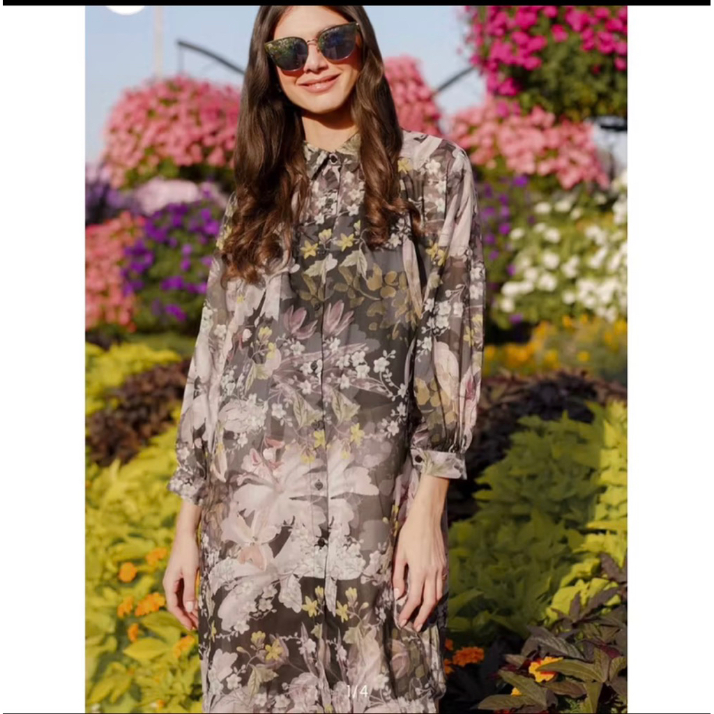 into the garden benang jarum Size S (as is)