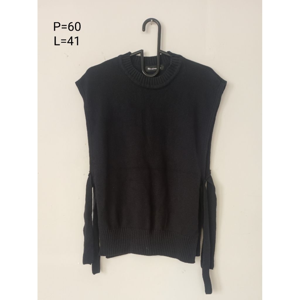 Preloved - Sweater You Can See Wanita Hitam Rajut