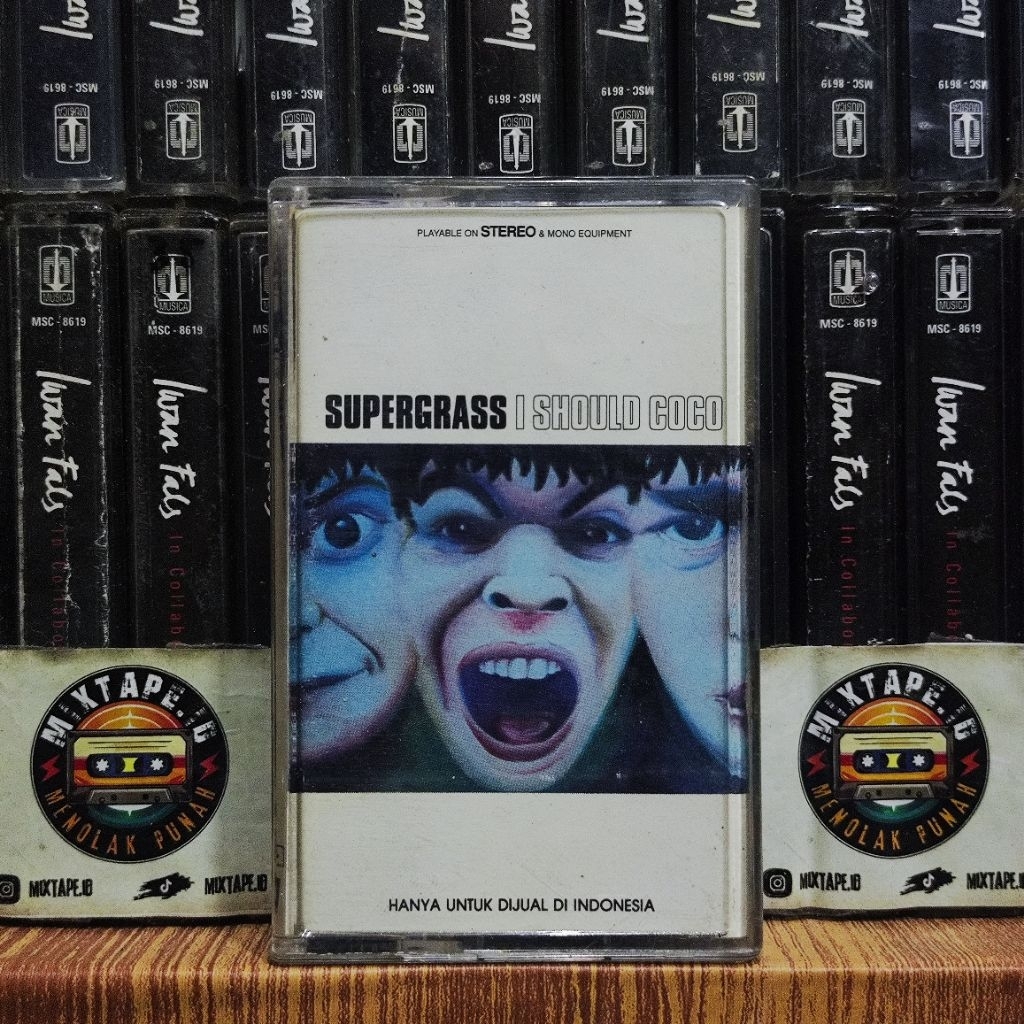 Kaset - Supergrass - I Should Coco - Radio Tape - Kaset Pita - Radio - Pemutar Kaset - Retro - Class