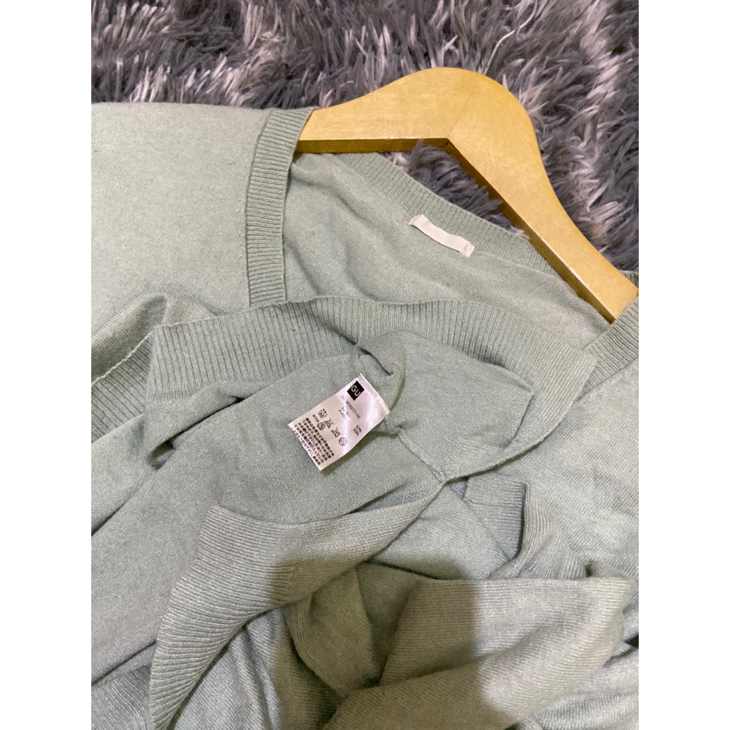 Kaos Vneck hijau mint/Kaos vneck