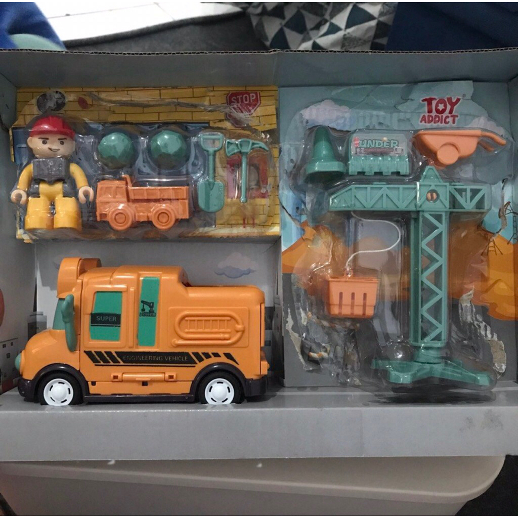 [Preloved] Toy Addict Fun Storage Car / Mainan Mobil