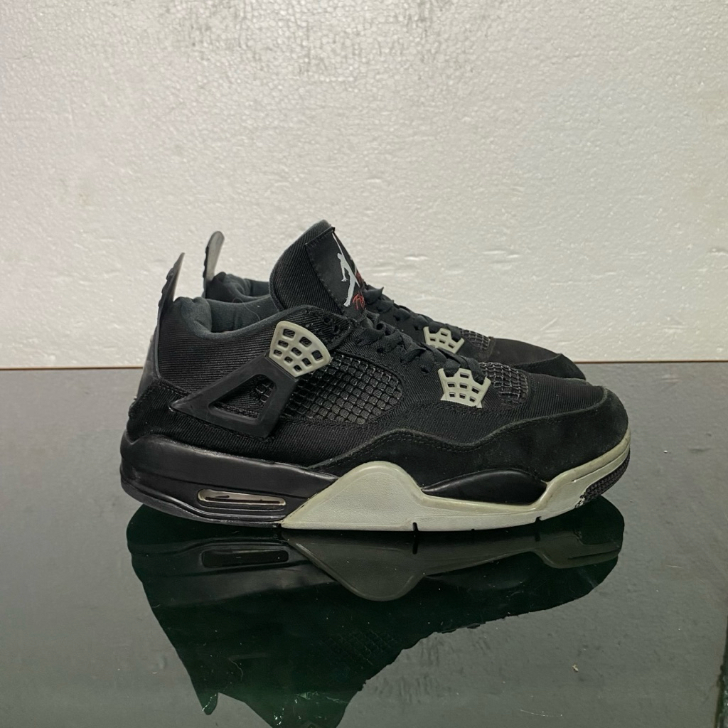 Size 43 iNsole 27.5 Cm Sepatu Sneakers Air Jordan 4 Retro "Red Thunder"