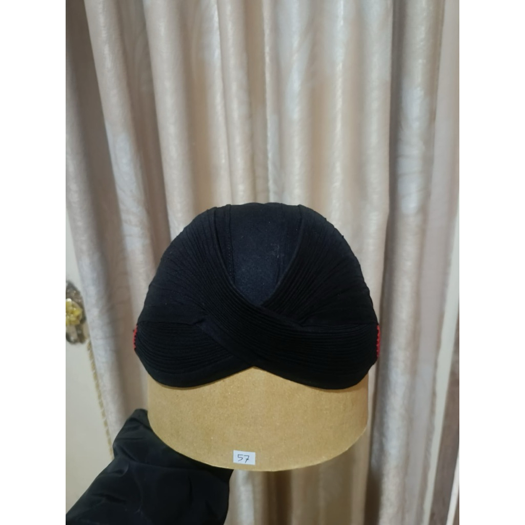 blangkon jogja hitam sidang merah