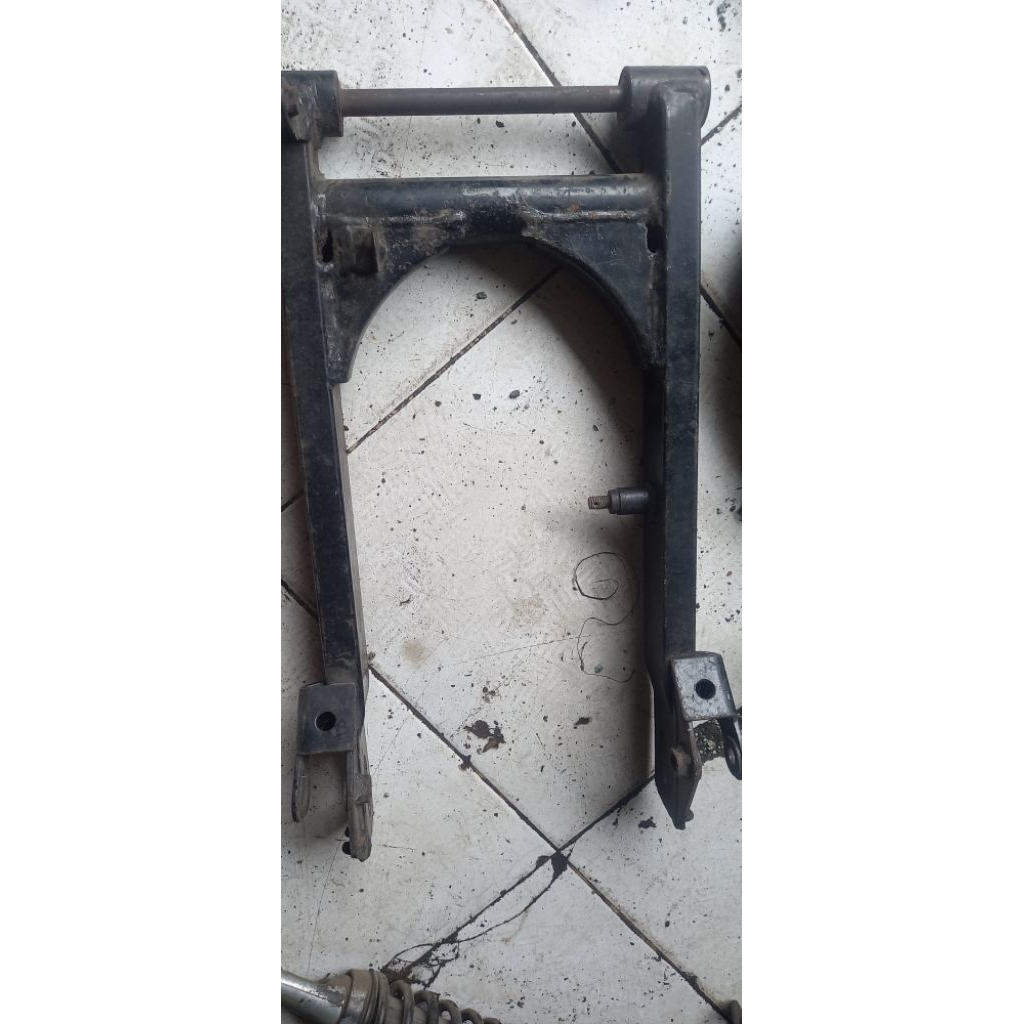 swing arm chassis capit udang vega r original copotan yamaha