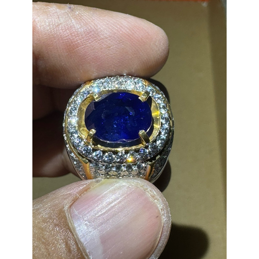 Vivid Royal Blue Sapphire Srilanka