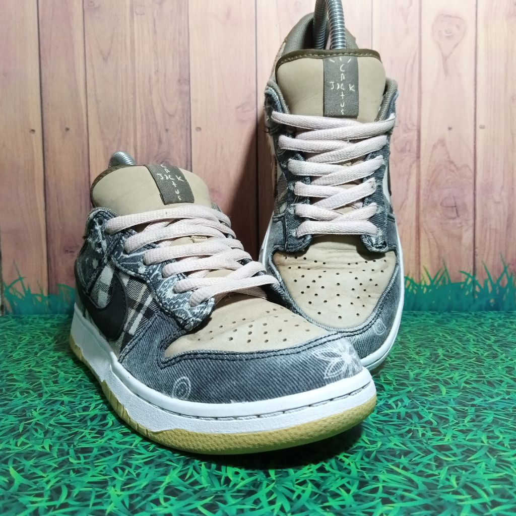 Sb dunk low Travis scott