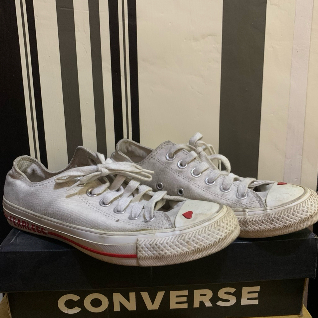 [PRELOVED] Converse Chuck Taylor All Star Love Fearlessly Low