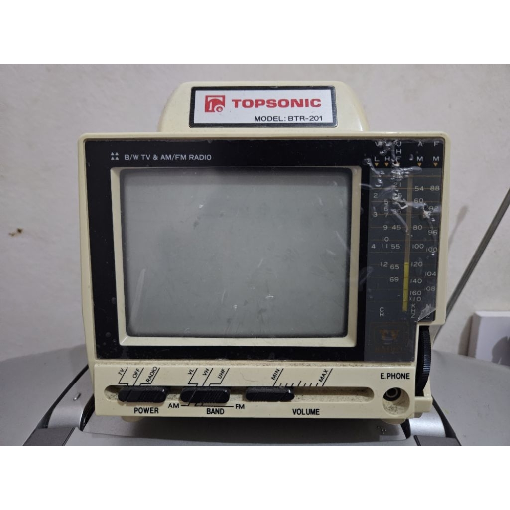 MINI televisi Radio vintage merk topsonic BTR-201