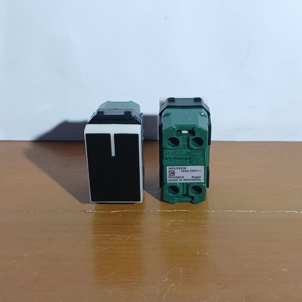 MATA SAKLAR HOTEL PANASONIC PUTIH / SILVER / HITAM WESJ5932