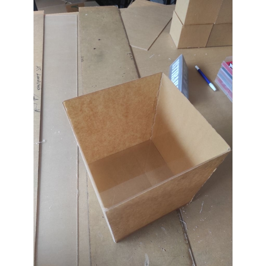 akrilik box / akrilik aquarium P 30 x L 30 x T 25cm tebal 3mm bening