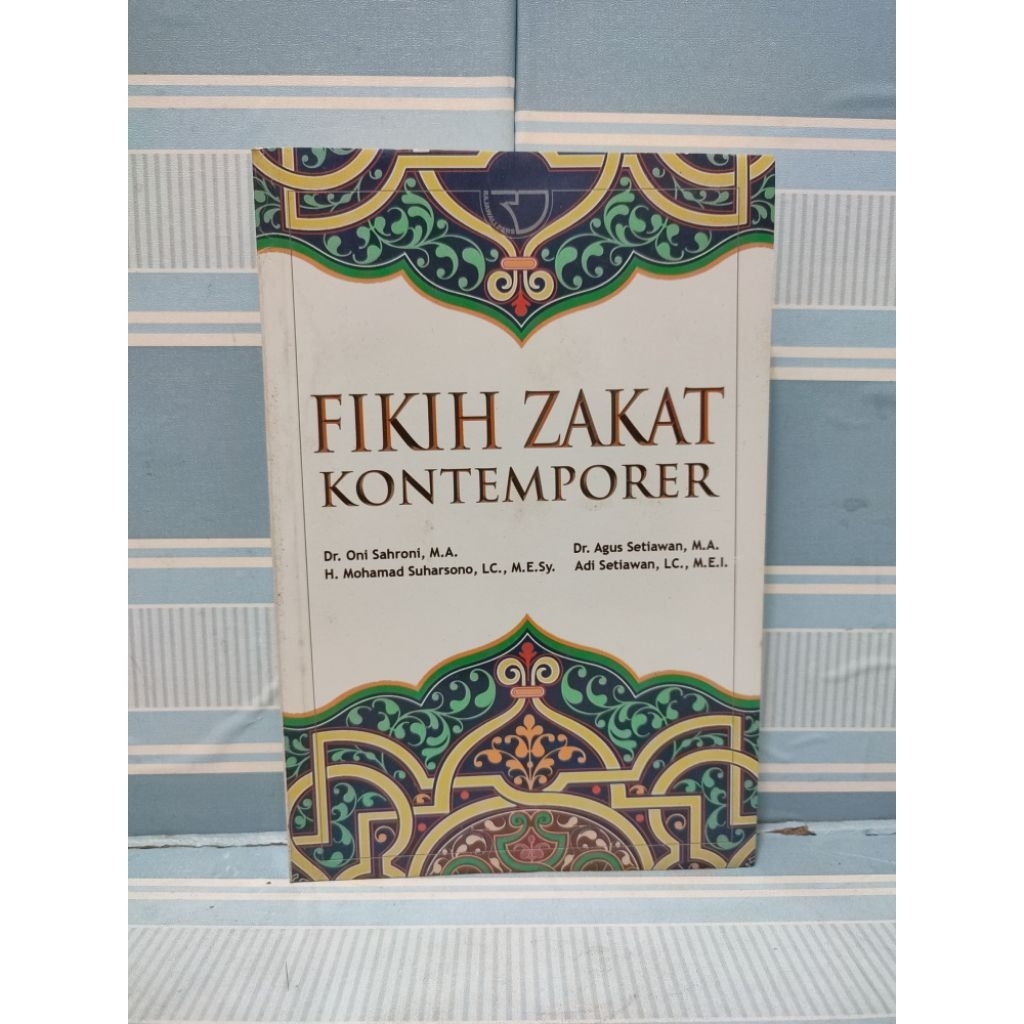 Buku fikih zakat kontemporer