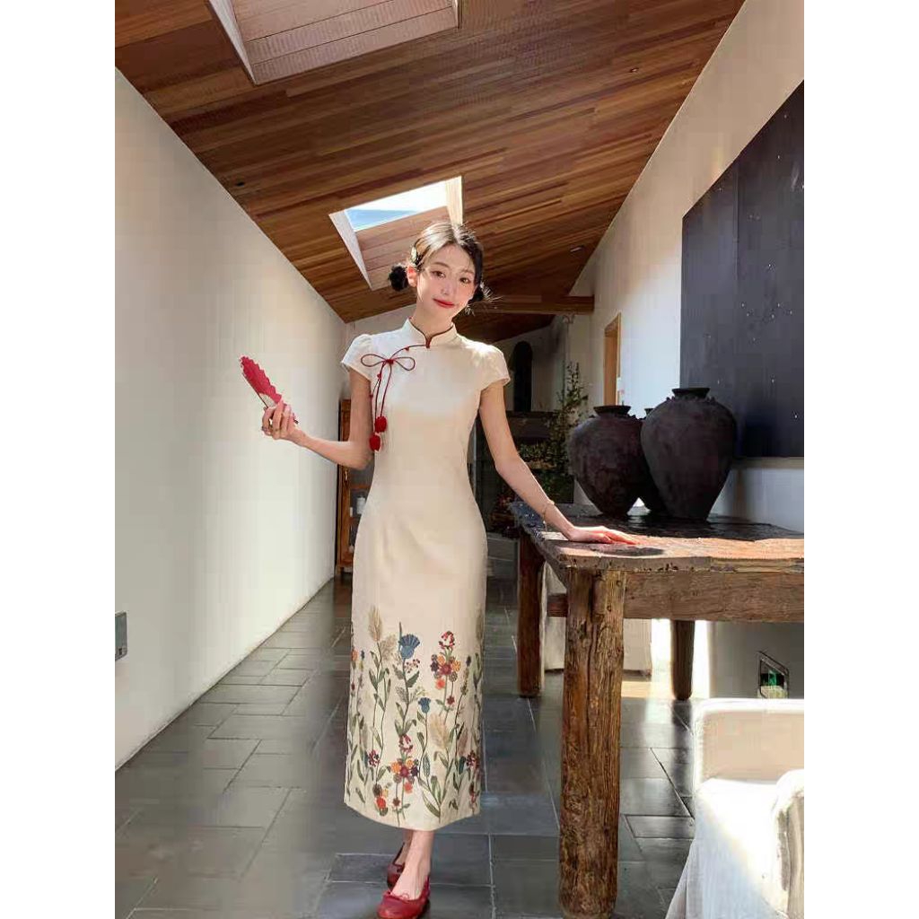 White modern cheongsam