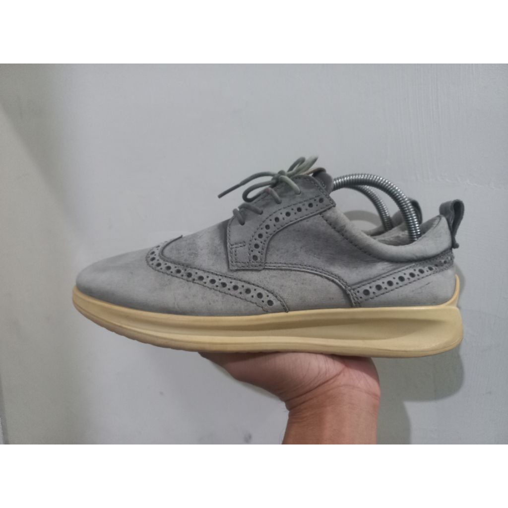 Sepatu Ecco Second