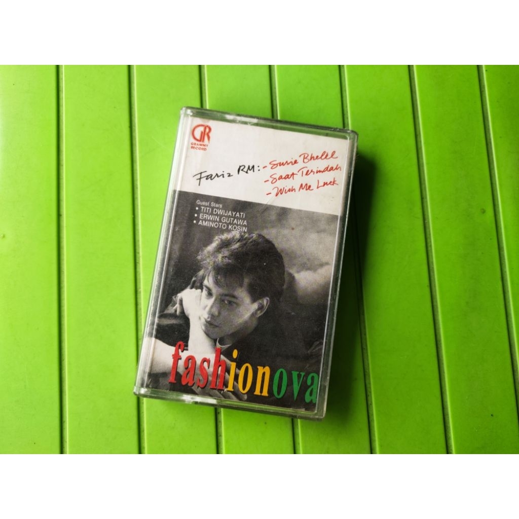 Kaset pita Fariz Rm Fashionova