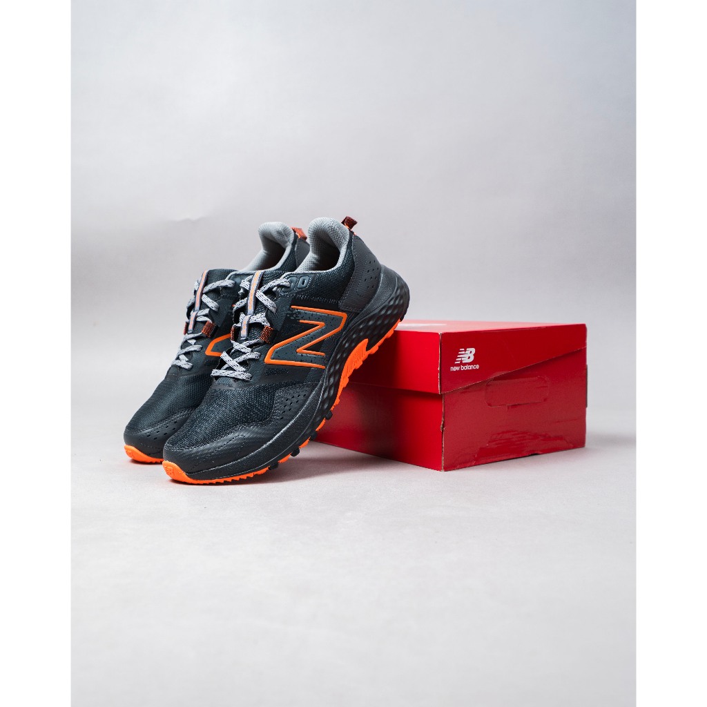 Sepatu Trail Run / New Balance T410 v8 - Black Orange Grey