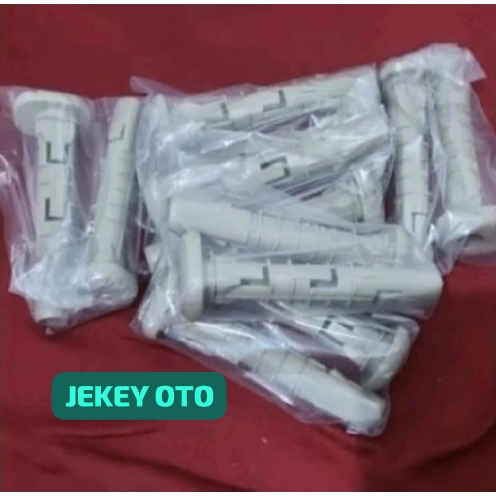 STOPPER HEADREST INNOVA REBORN UNTUK JOK DEPAN