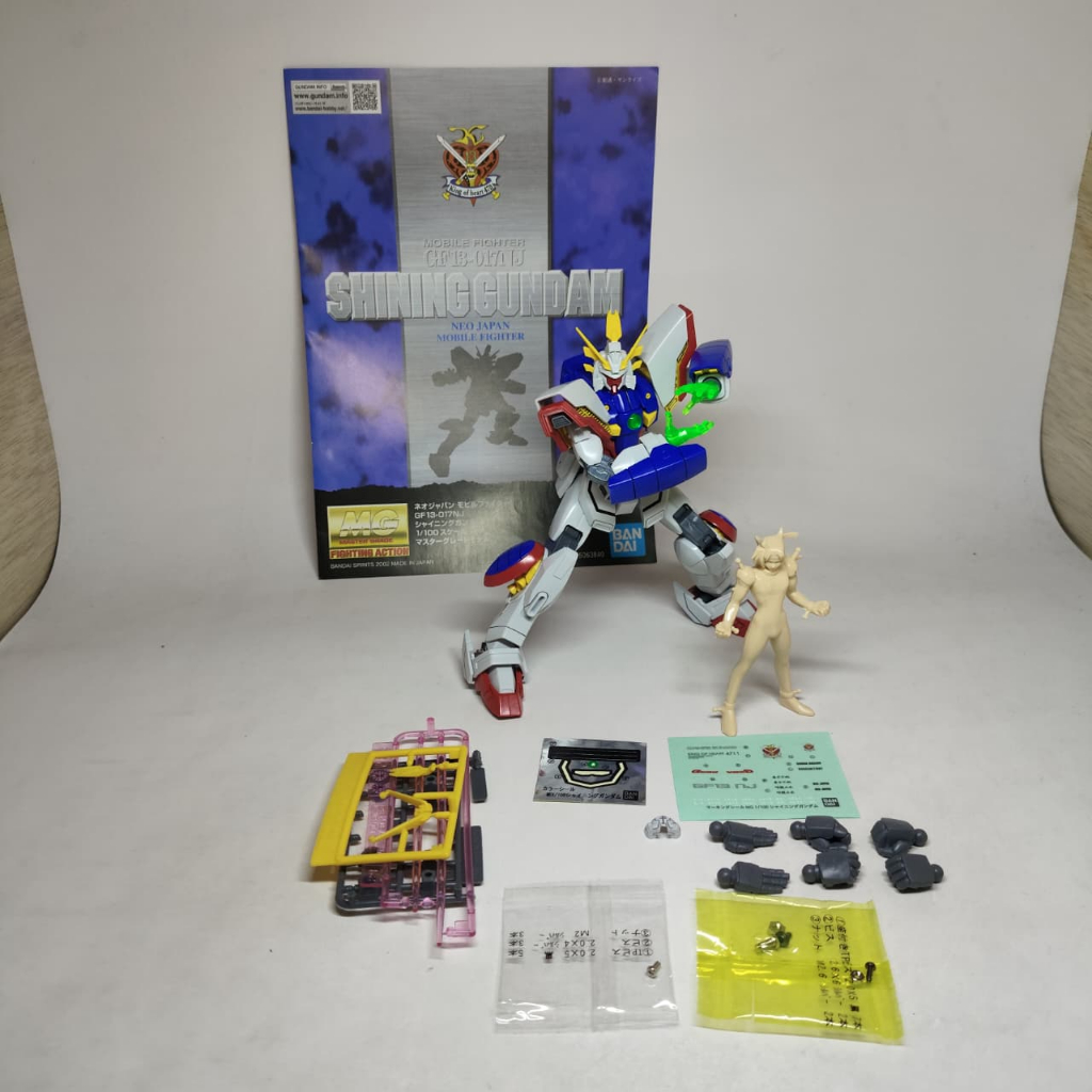 Bandai MG Shining / Model Kit Gundam 1/100 2nd Sudah Rakit M024