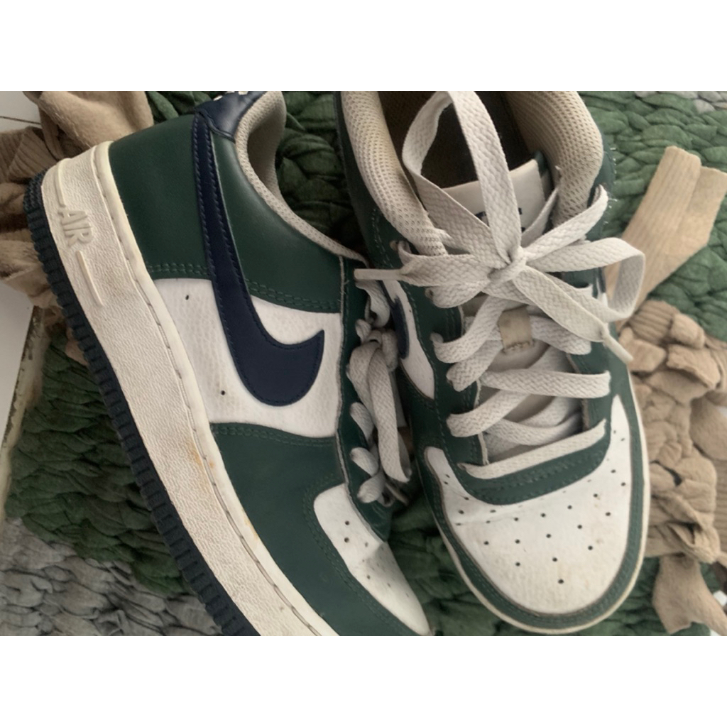 PRELOVED NIKE AIR size 37,5 ORI