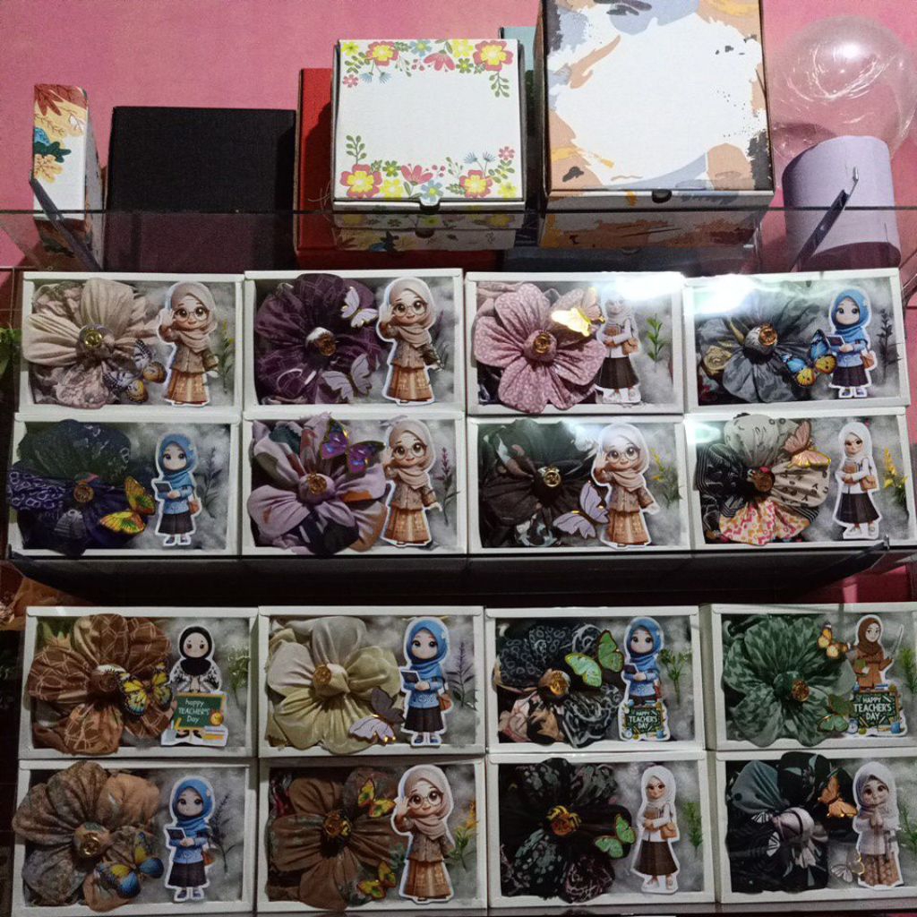 Hijab box hari guru/hampers hari guru/kado hari guru
