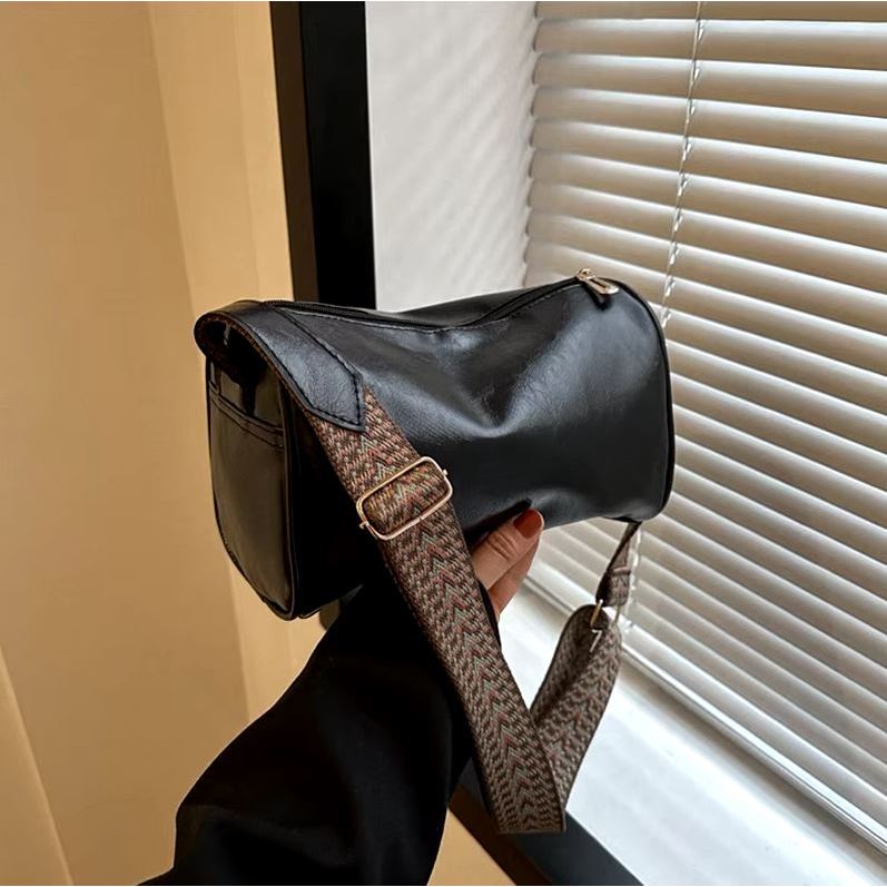 Tas Selempang Tabung Kasual model import mewah premium