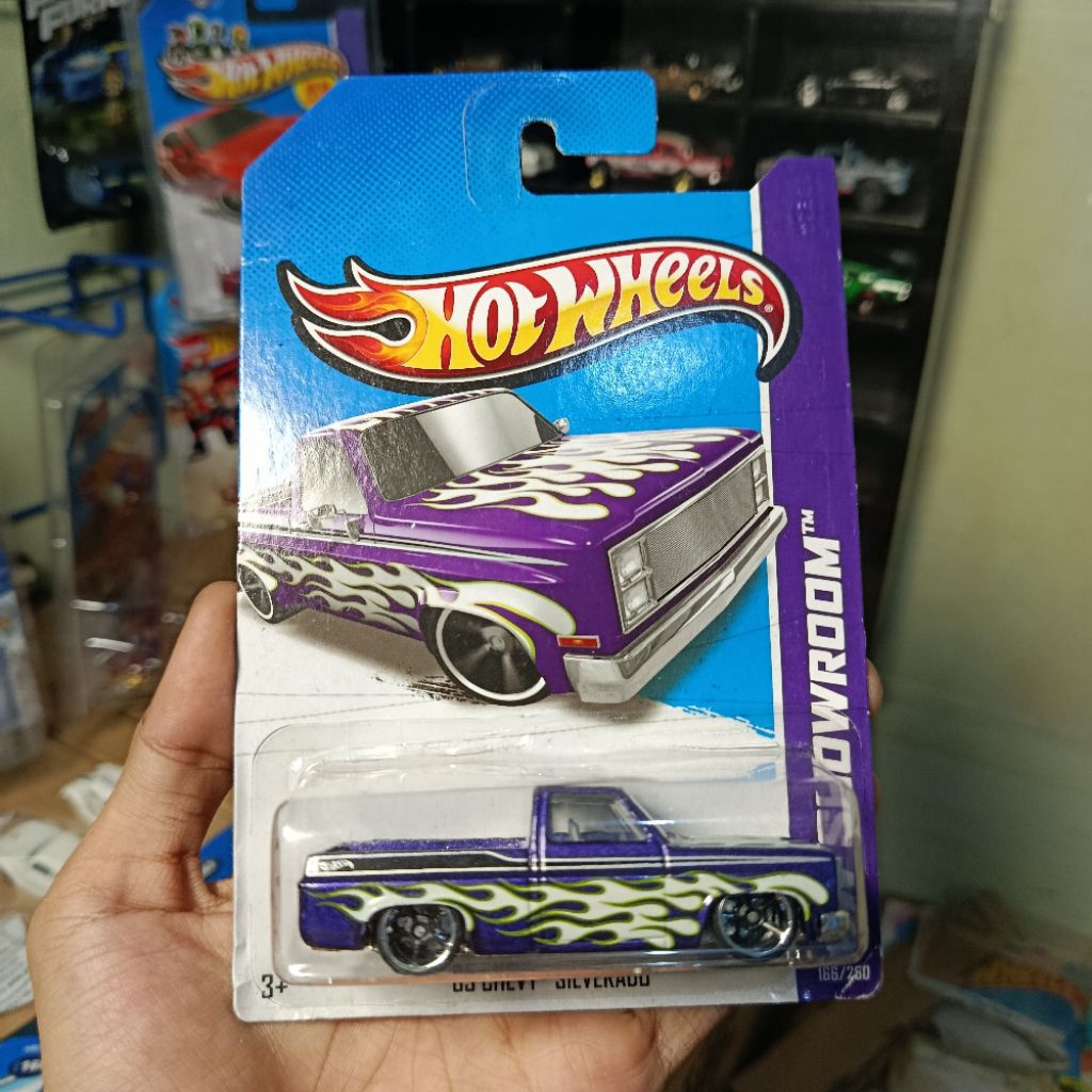 HOT WHEELS 83 CHEVY SILVERADO