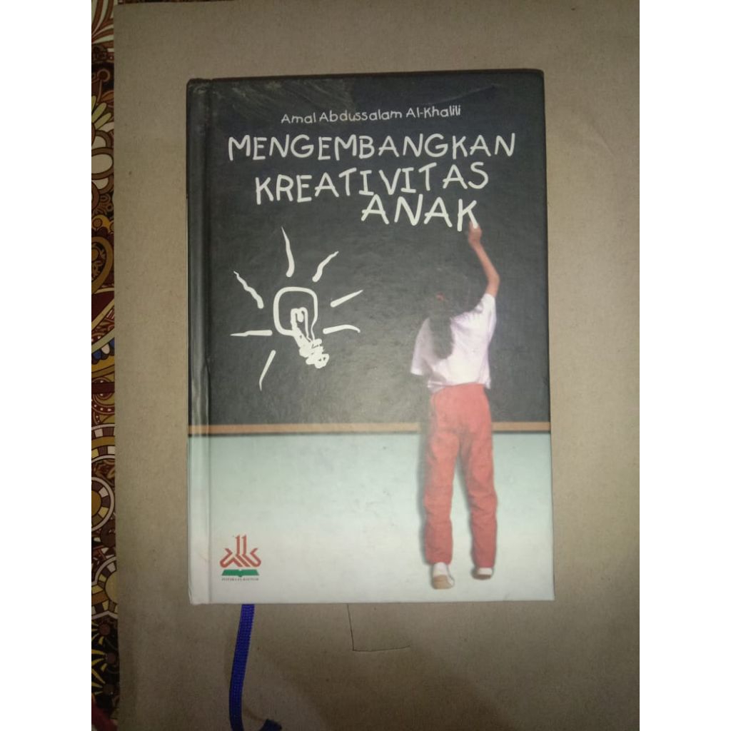 BUKU MENGEMBANGKAN KREATIVITAS ANAK