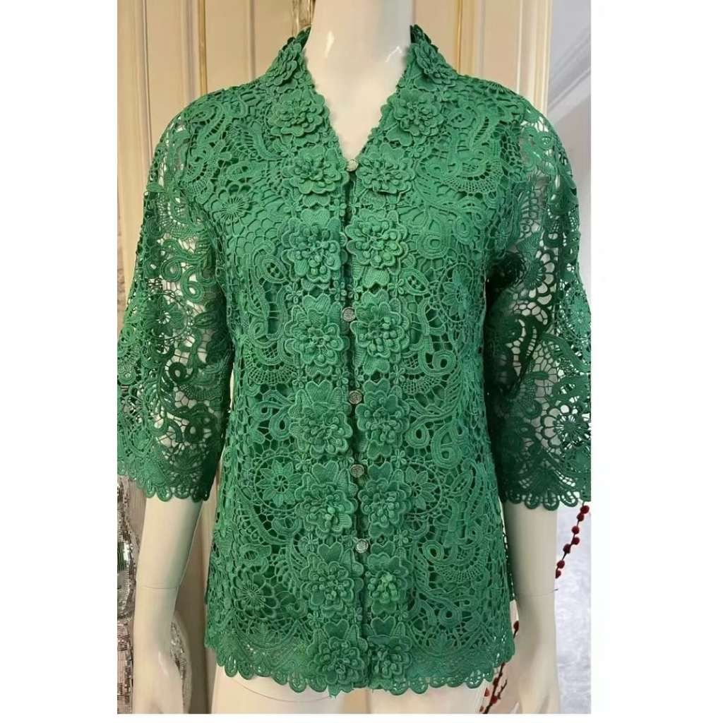 BLUS BROKAT BANGKOK LAUREN