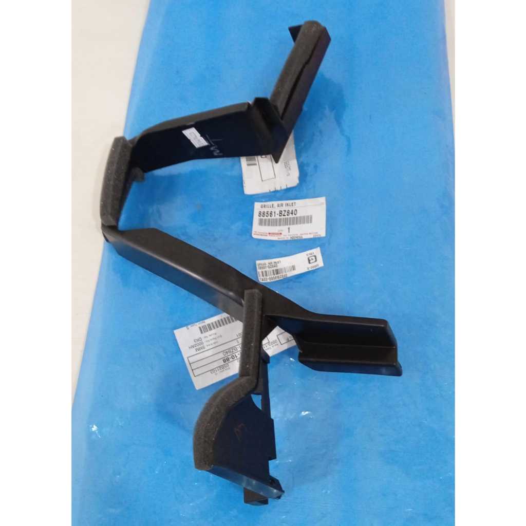 Grill Inlet Toyota Avanza 2022-2025 / 88561-BZ840
