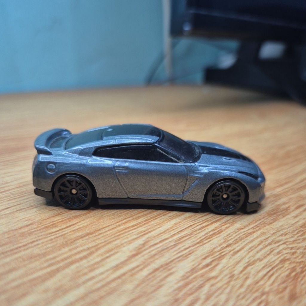 HOT WHEELS NISSAN GT-R R35