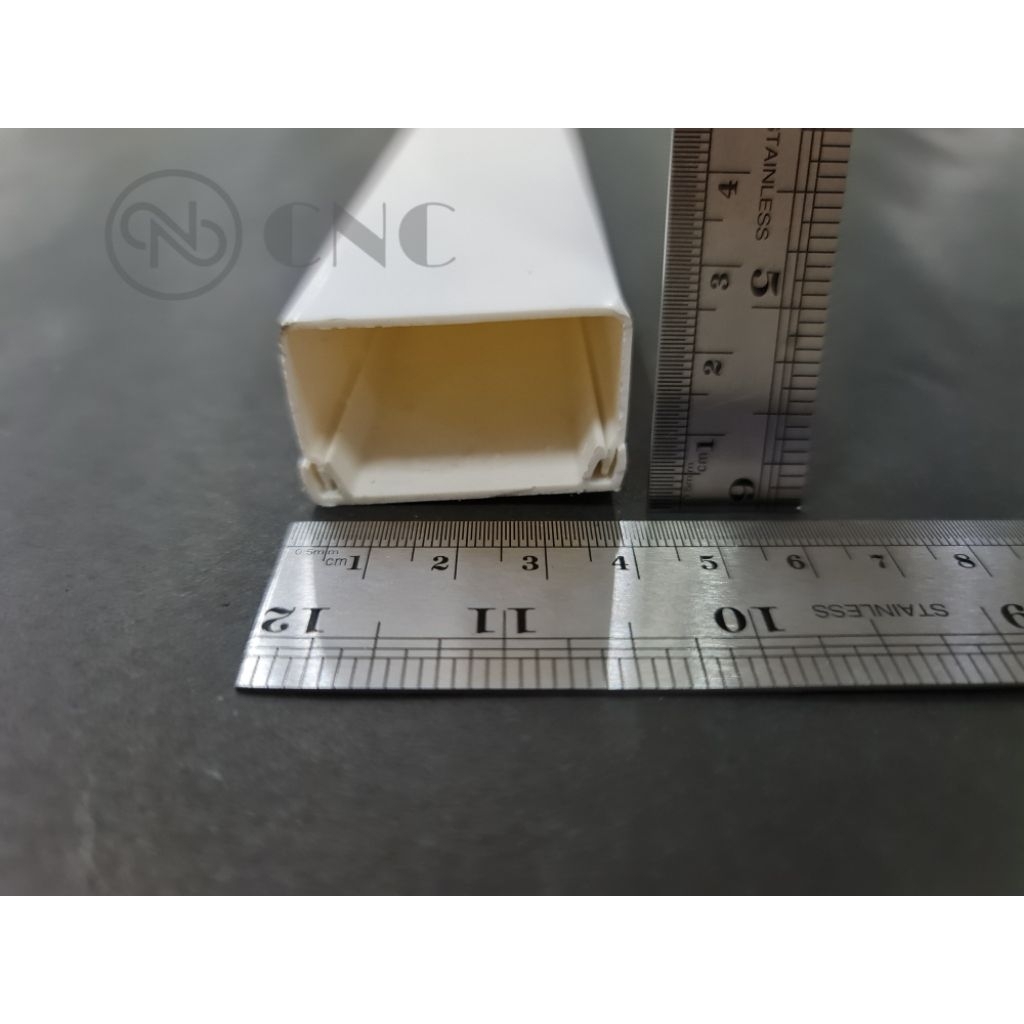 kabel duct / trunking / wiring duct 40mm x 25mm